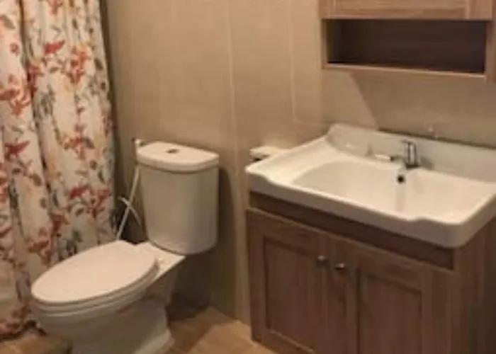 Bed & Breakfast Maa Damnoen 2*
